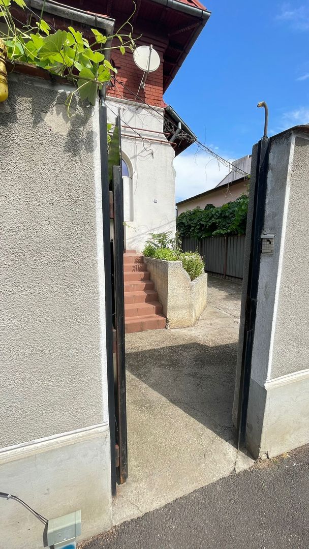 SPATIU BIROURI VILA PARCARE ZONA 1 MAI - Poză 2