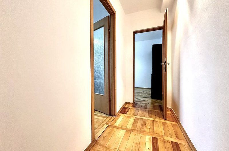 Apartament cu 3 camere de vânzare - Poză 7