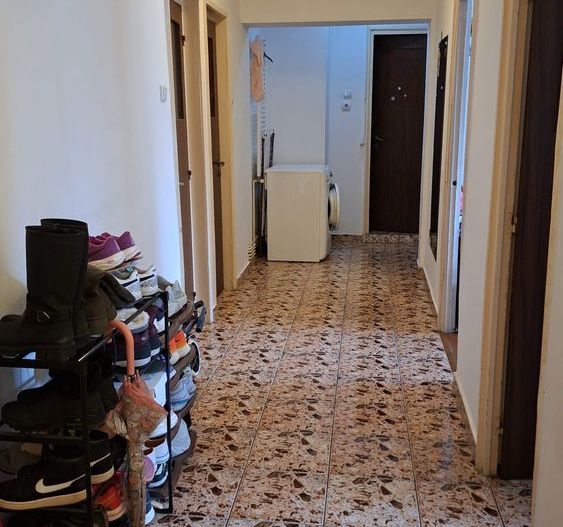 Vanzare Apartament 3 camere, parter/9, bloc reabilitat, 2 băi – Rahova Sebastian - Poză 3