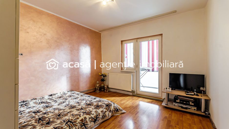 Apartament cu 3 camere decomandat la etajul 3 - Poză 3