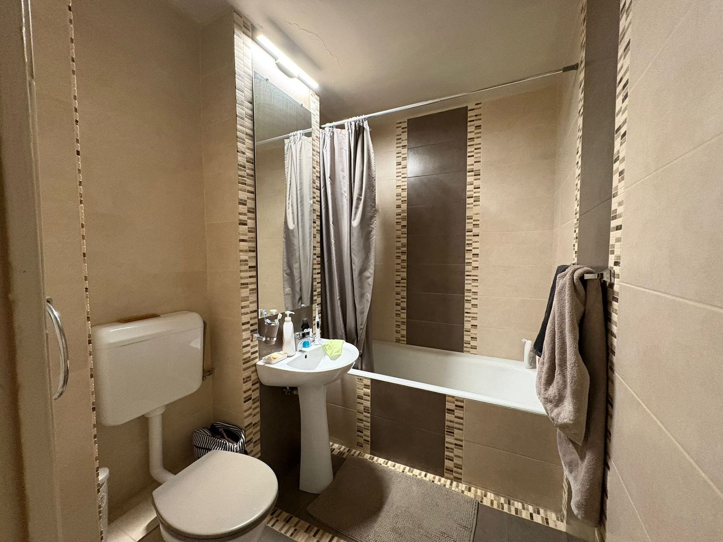 AP. 3 CAMERE P-TA SUDULUI, PARCARE ADP, CENTRALA PROPRIE,METROU 12 MIN - Poză 6