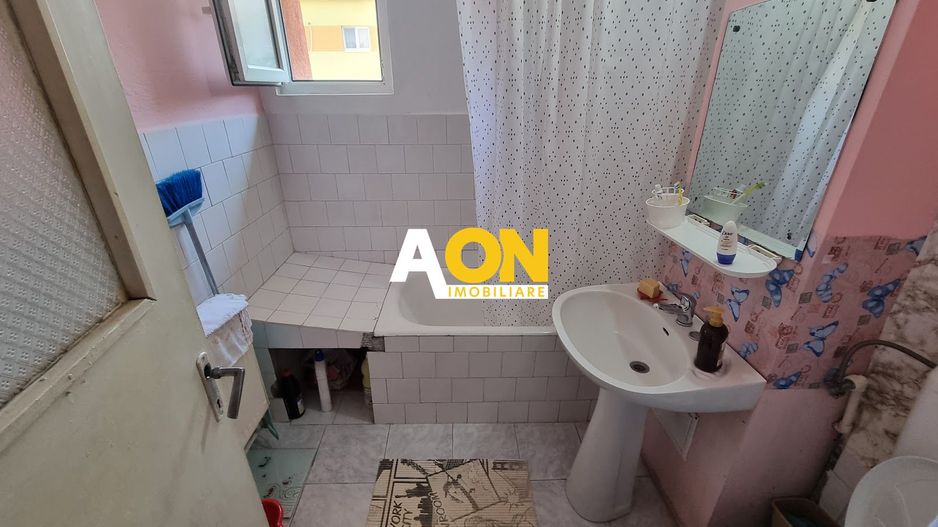 Apartament 3 Camere Decomandat, Etaj 3, Cetate - Poză 7