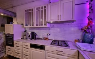 Casă cu 4 camere | curte și grădină generoasă | parcare | Gruia - Poză 3