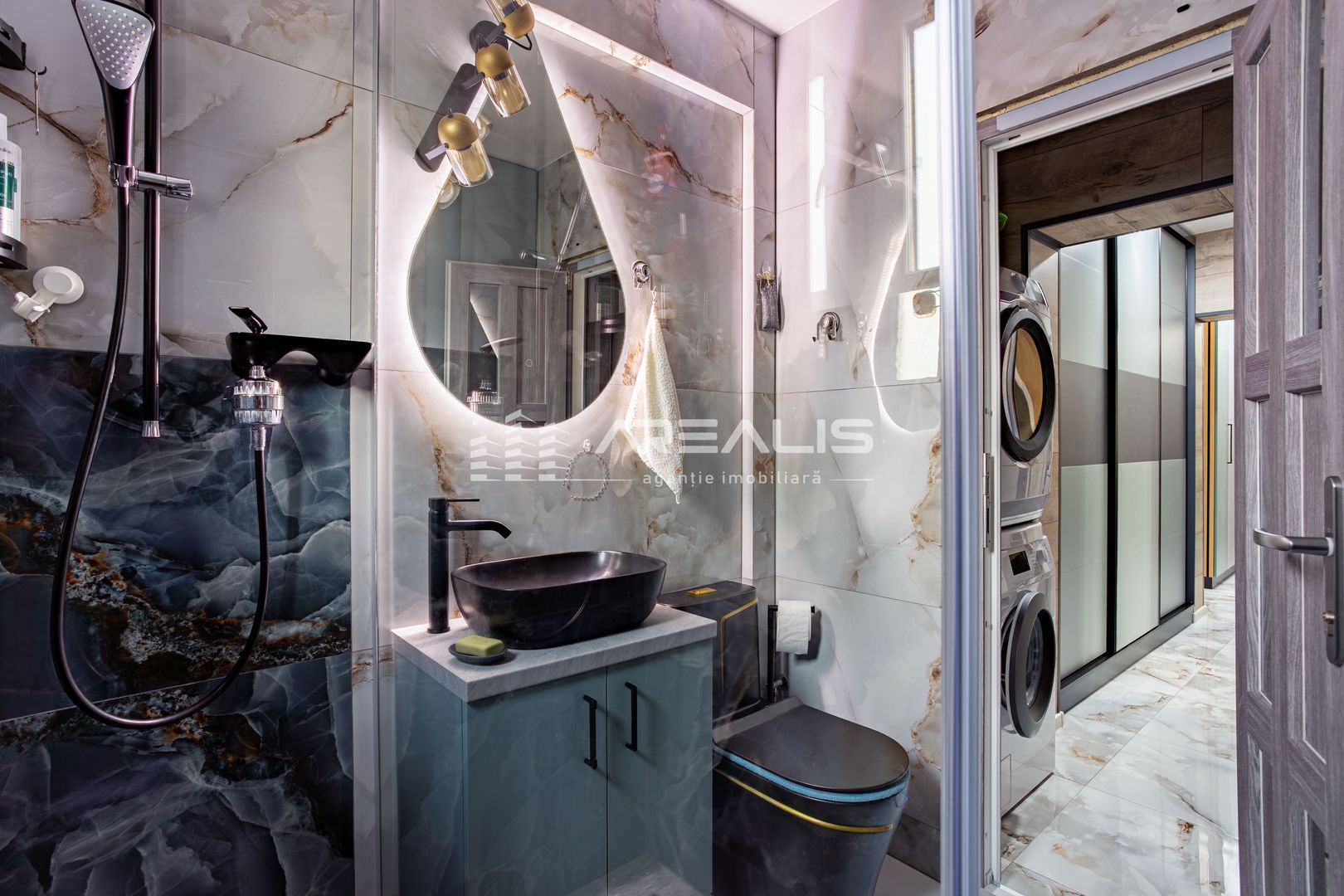 Apartament elegant de 4 camere - Zona Andrei Mureșan - Poză 12