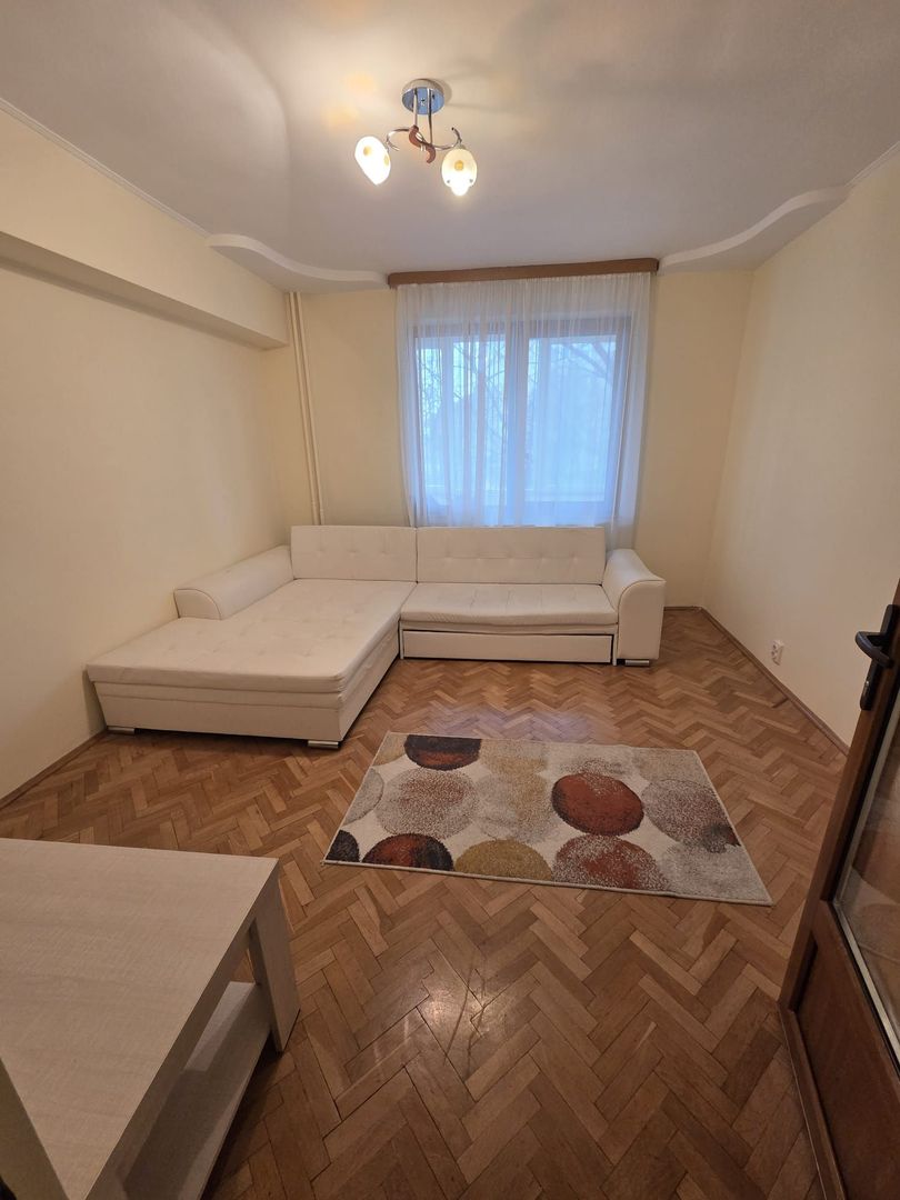 Apartament 2 camere decomandat-zona Spitalul Judetean-139.500 euro neg - Poză 4