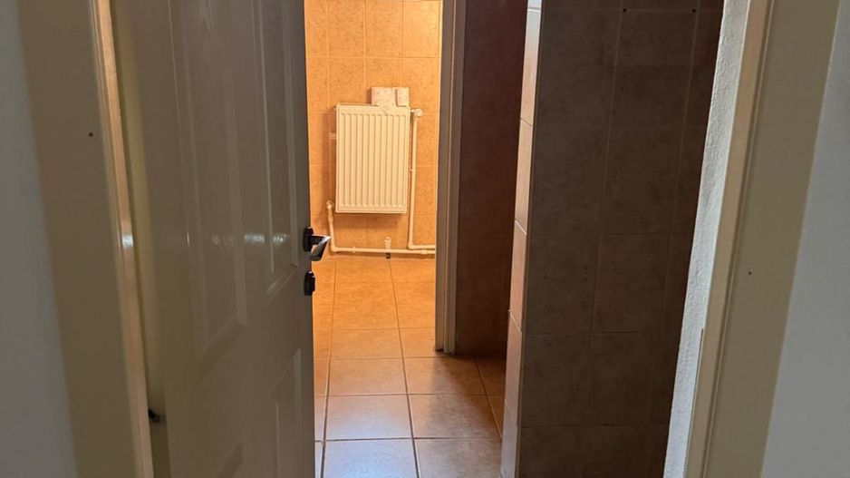 Cladire birouri / spatiu comercial - 584 mp  - Comision ZERO - Poză 12