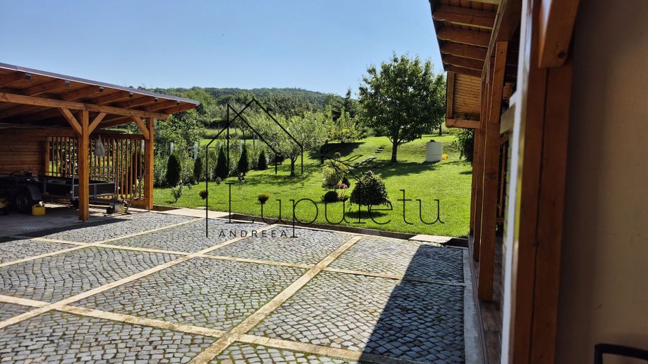 Casa de Vanzare Rasinari | 6 Camere | 200 MPU | Teren 979 MP | - Poză 9