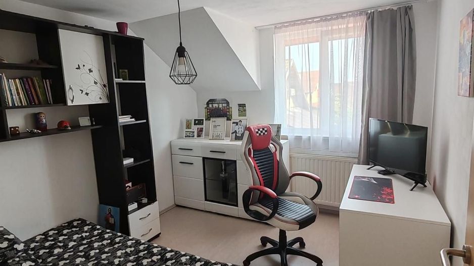 VÂNDUT! I 1/2 Duplex P+1 I Sânmihaiu Român - Poză 5