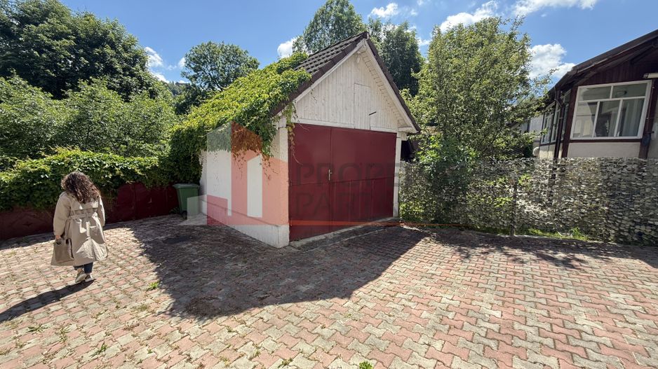 Pensiune lângă Castelul Bran | 9 camere | Pregătită pentru activitate - Poză 16
