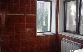 De vânzare – Casă D+P+2E+M în zona ultracentrală ideala pentru afacerea ta! - Poză 11