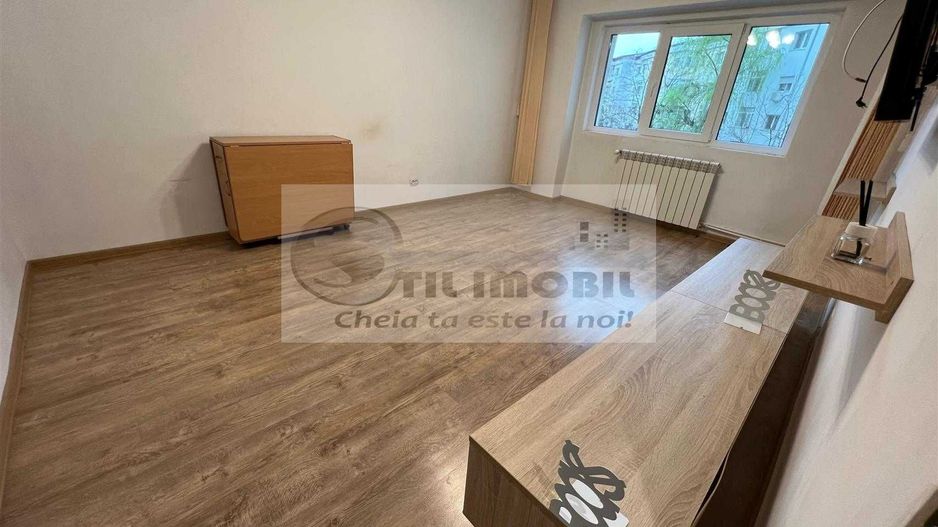 Apartament 3 camere Decomandat - Dacia 123000 euro - Poză 1
