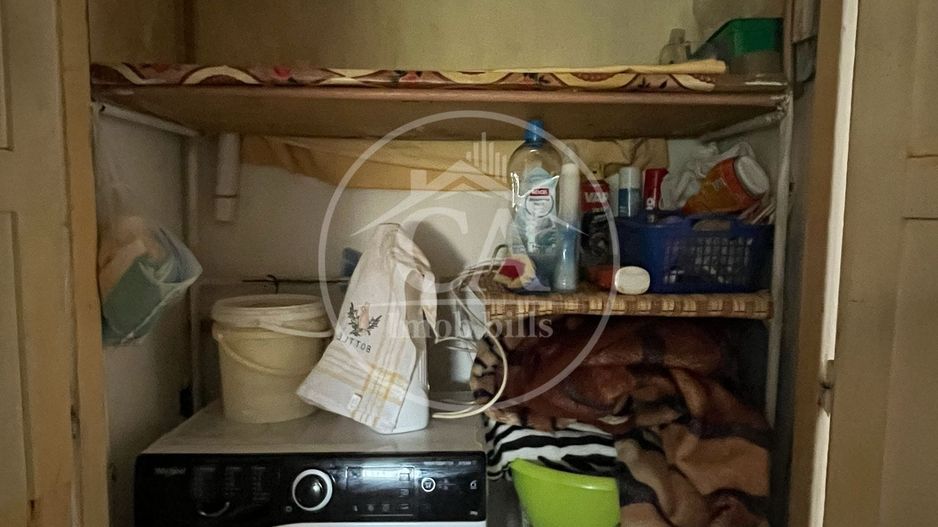 Apartament cu 3 camere de vânzare în zona Rogerius, Oradea - Poză 9