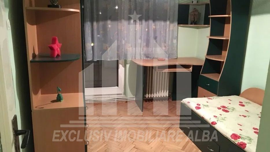 Apartament cu 4 camere de inchiriat, Cetate - Kaufland - Poză 3