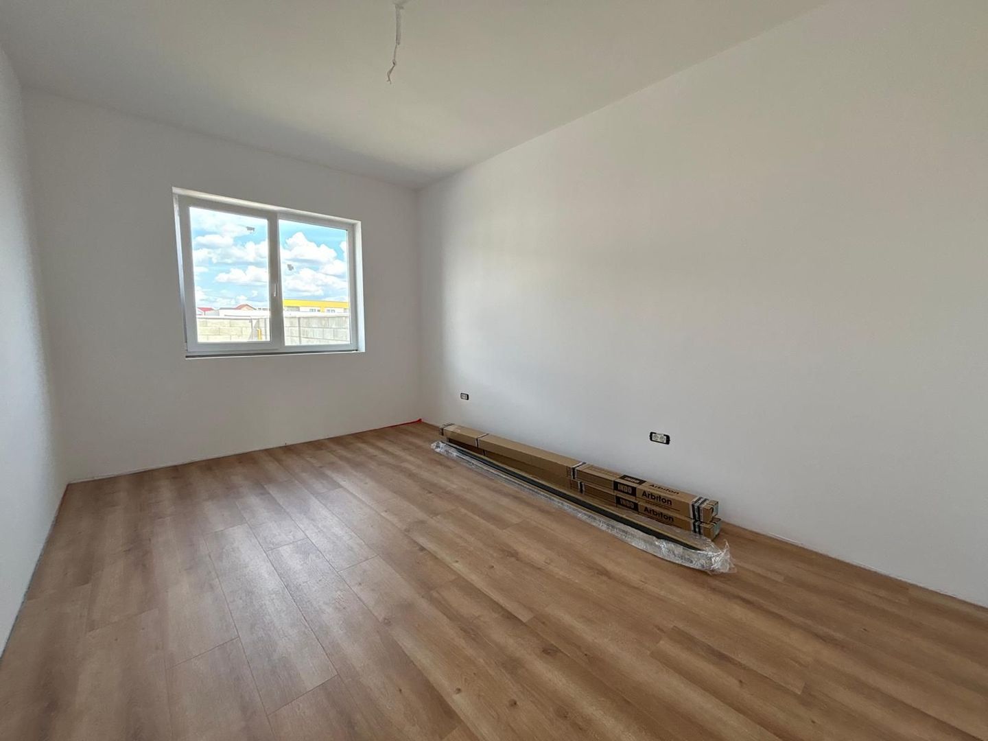 Duplex modern cu pozitie excelenta-Sacalaz - Poză 6