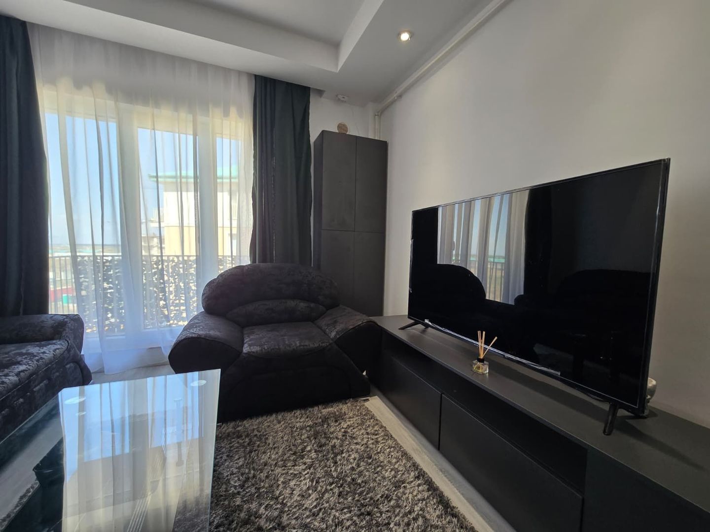 COSMOPOLIS  - STUDIO DUBLU cu vedere la piscina si parcare inclusa - Poză 2