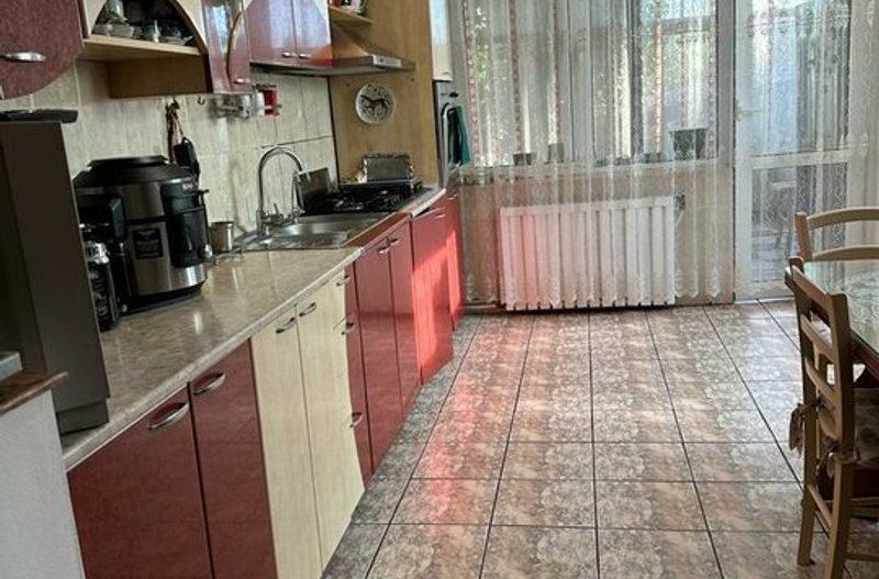 Vila D+P+1E, mobilata si utilata,  zona Spitalul militar - Poză 10