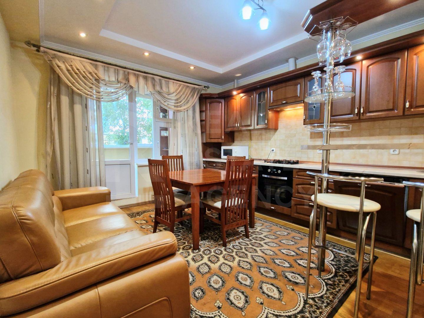 Chirie, apartament, 2 camere, strada Bogdan Voievod, Rîșcani - Poză 1