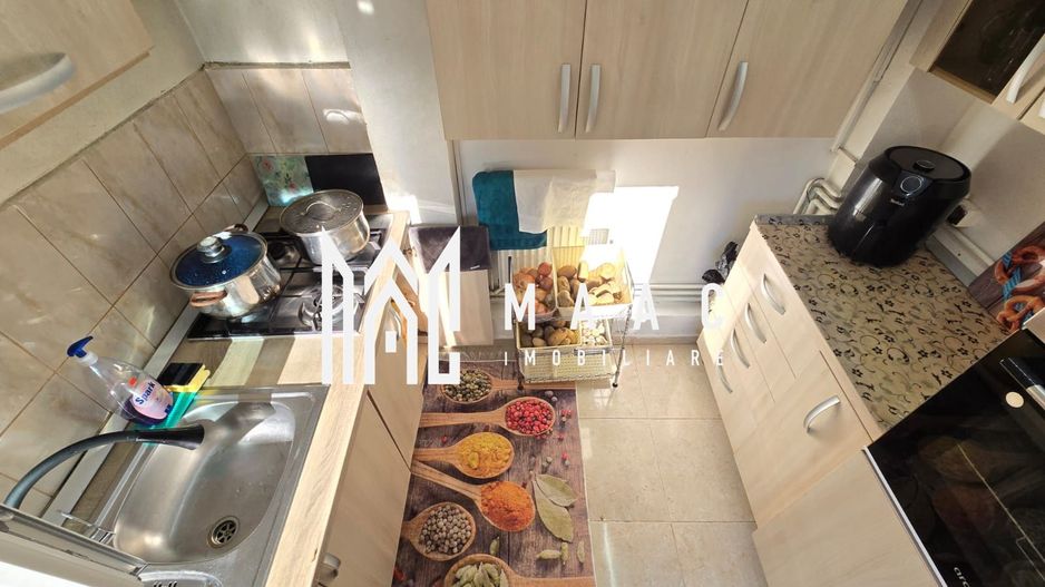 Casa 7 camere 3 bai 2 intrari Zona Garii - Poză 22