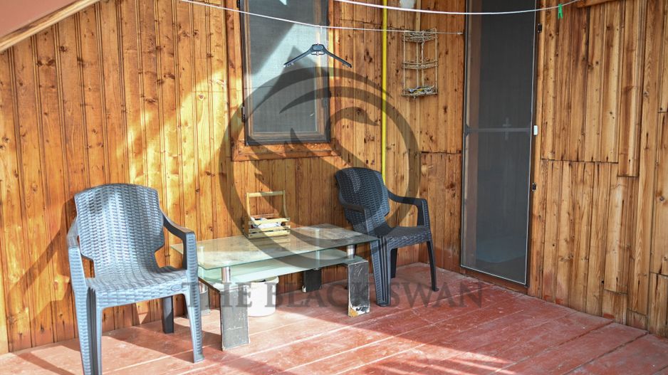 Casa cu 7 camere de vanzare | Zona Centrala, Baicoi | Comision 0% - Poză 4