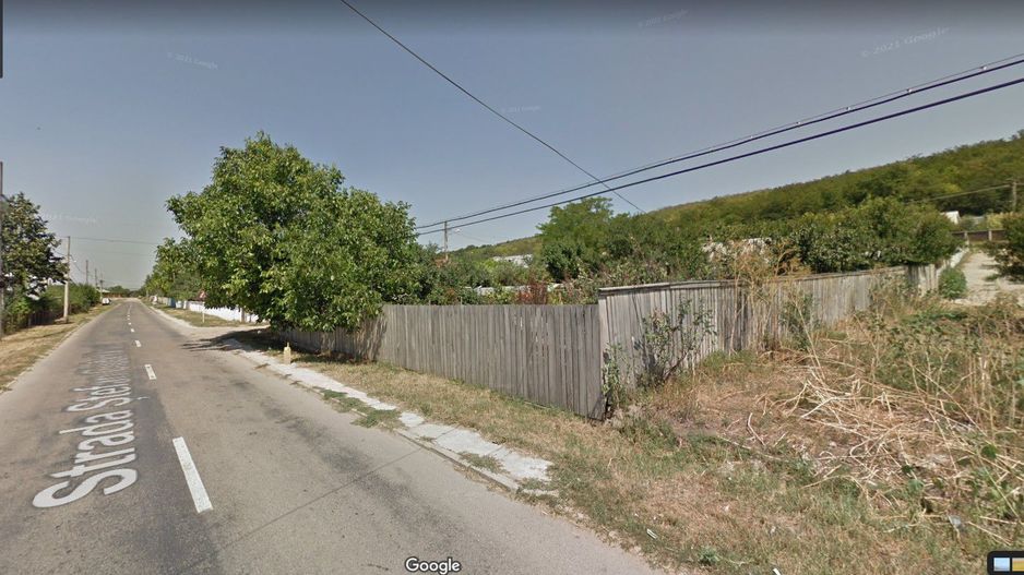 TEREN intravilan + casa individuală, zona GURA BUSTEI; - Poză 1