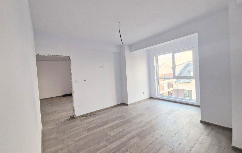 Apartament 2 camere Otopeni | bloc cu lift | 10 minute pe jos de centru - Poză 2