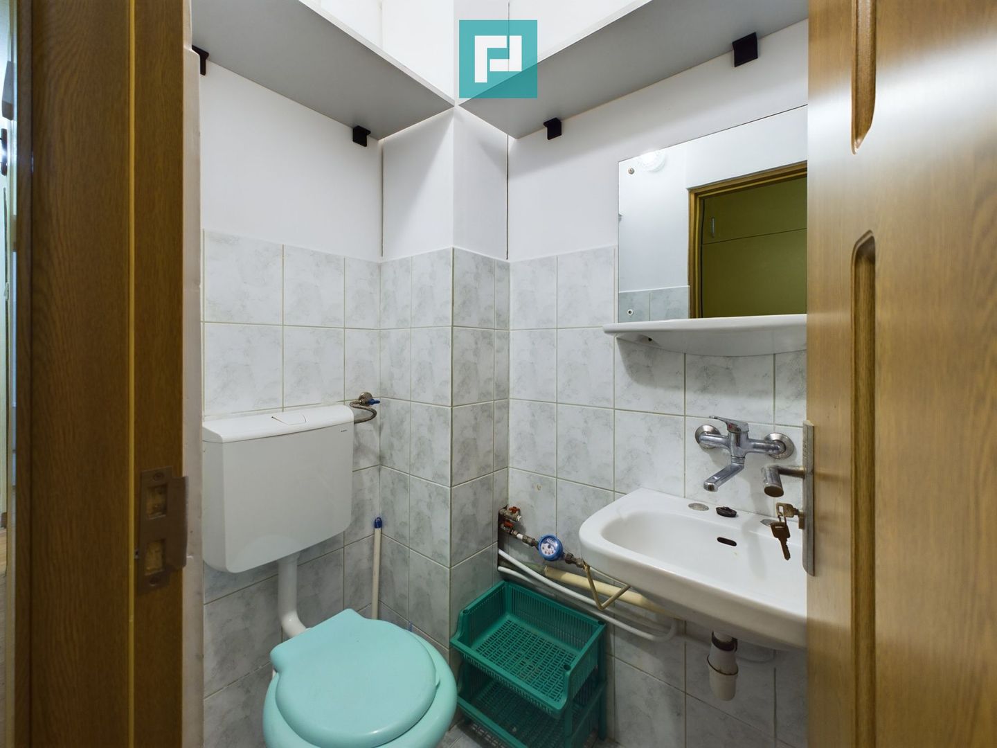 Apartament cu 3 camere în Zona 300 - Poză 9