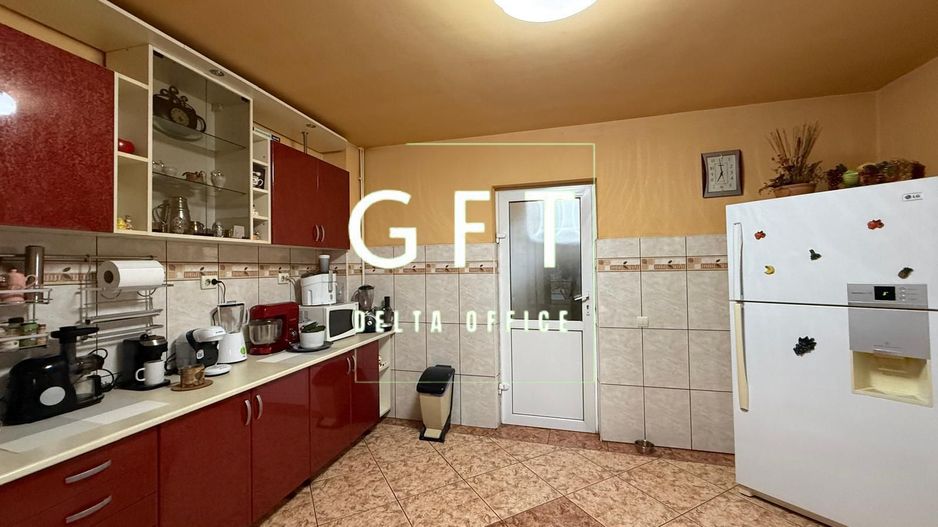 Casa de Vânzare 4 camere Sigmir - Poză 10