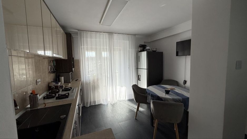 Apartament 3 camere carpati 2 - Poză 3