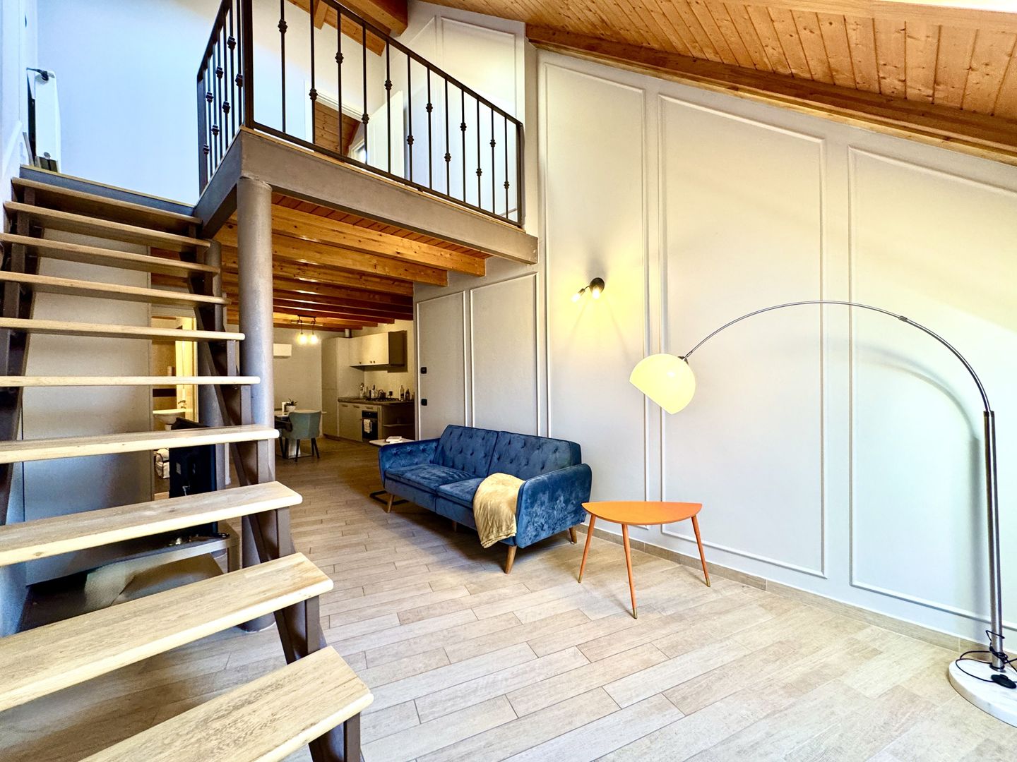 Apartament tip loft, 2 camere, Piața Unirii - Poză 2