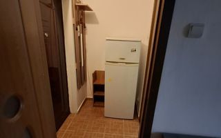 Garsonieră în bloc de apartamente zona Tătărași str Eternitate - Poză 5