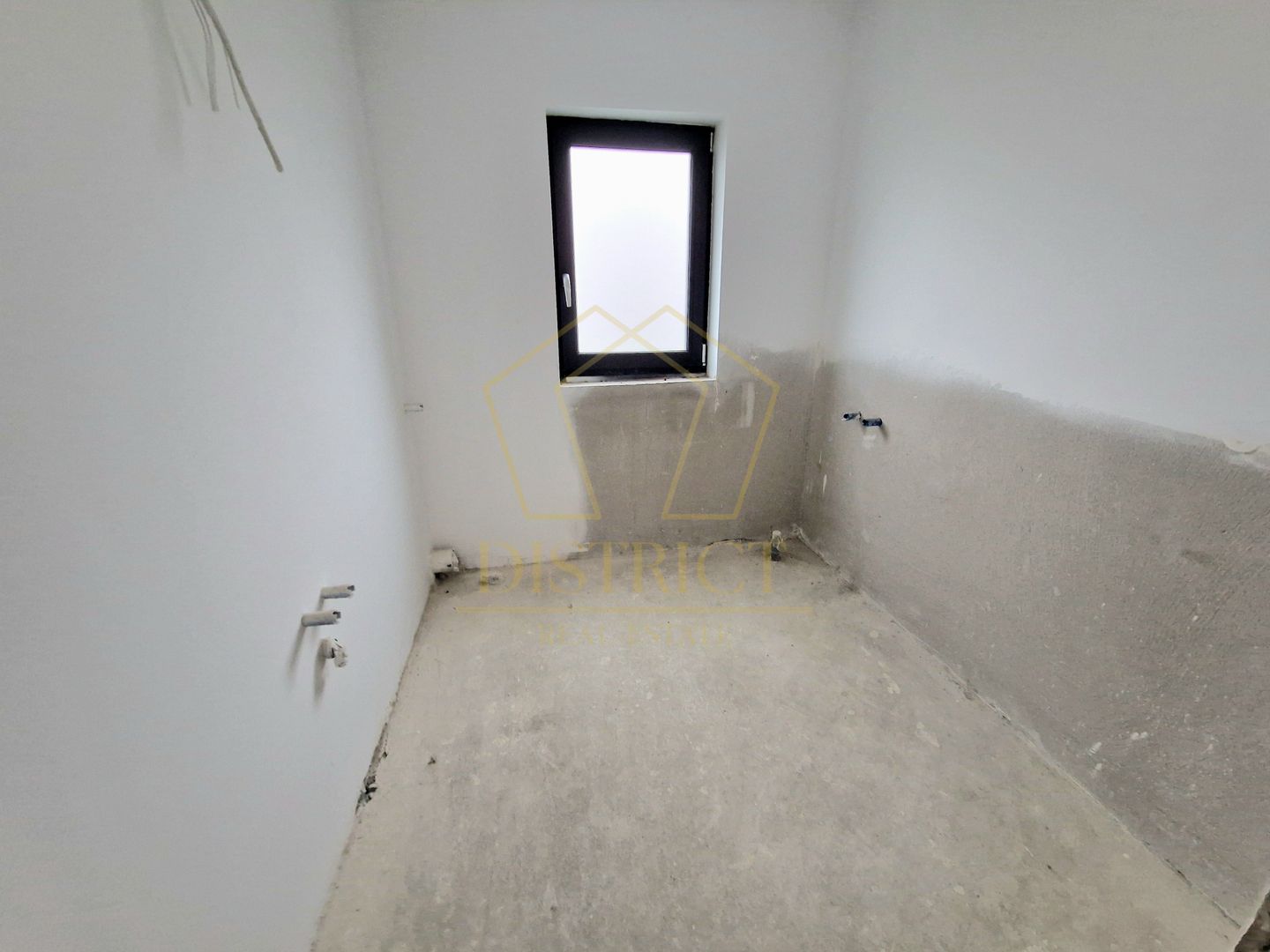 Duplex spatios despartit prin camera tehnica cu 5 camere | Urseni - Poză 6