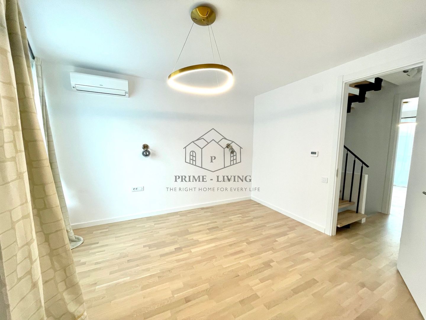 CASA NOU CONSTRUITA CU 5 CAMERE IN COMPLEX LA INCHIRIERE IN PIPERA - Poză 7