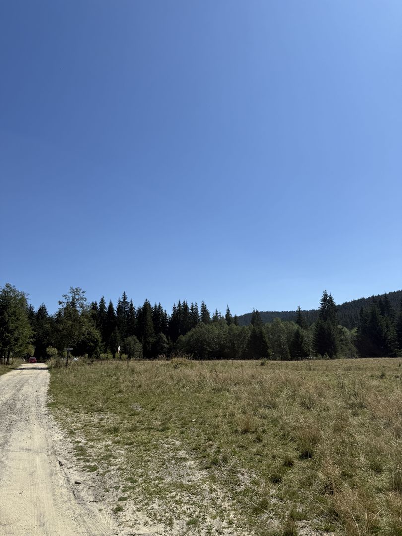 SUPER OCAZIE  - Teren intravilan, COMANDAU-PUZ case de vacanta. - Poză 6