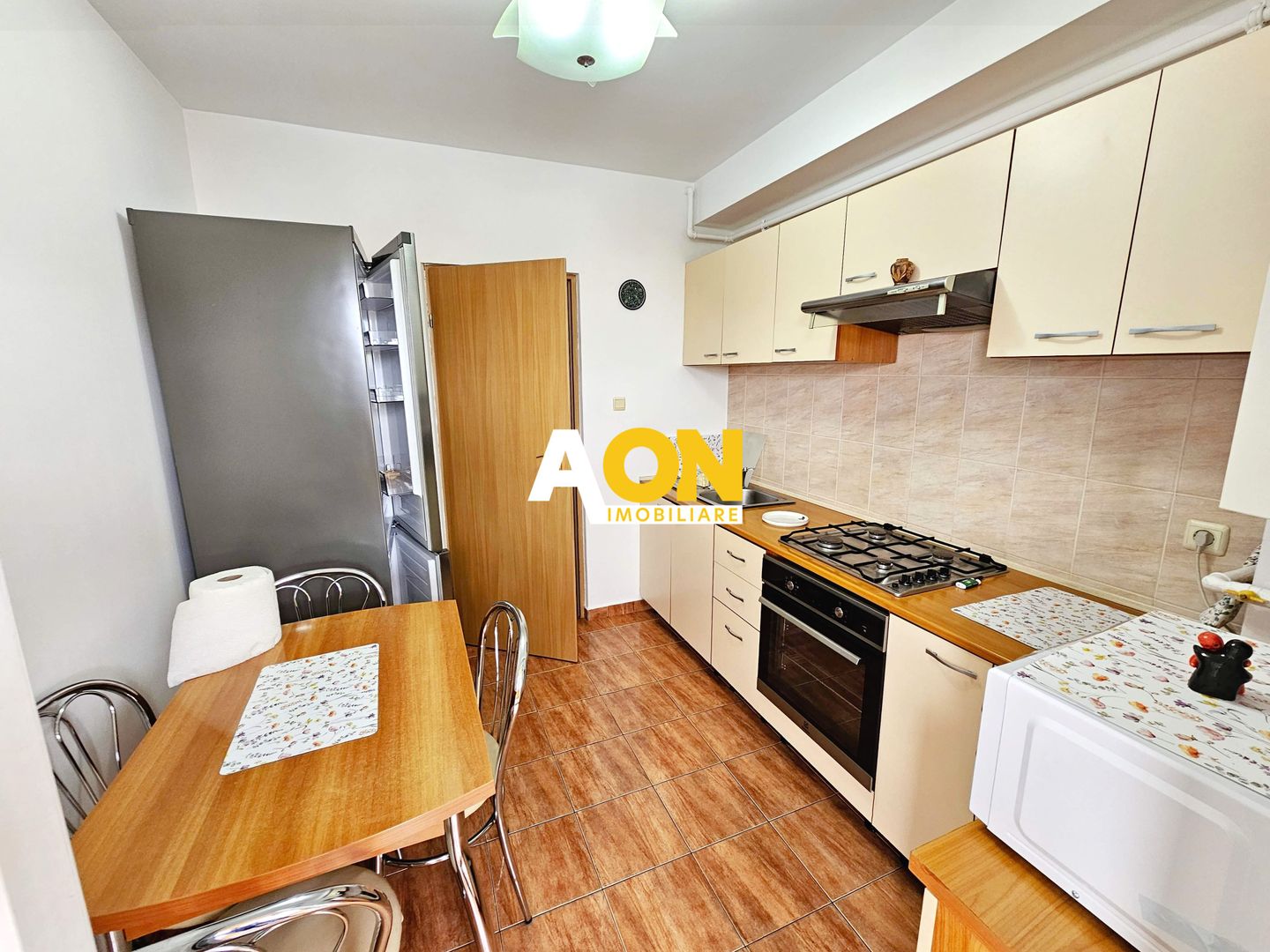 Apartament 2 camere, 60 mp utili + balcon 15 mp, B-dul Transilvaniei - Poză 7