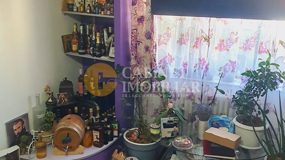 Apartament Cu 3 Camere Decomandat 2 Bai 67mp Etaj 4 - Poză 2
