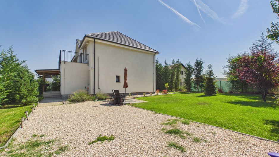 Casa 6 camere si teren de 567 mp | Santu Floresti | lacul Snagov - Poză 18