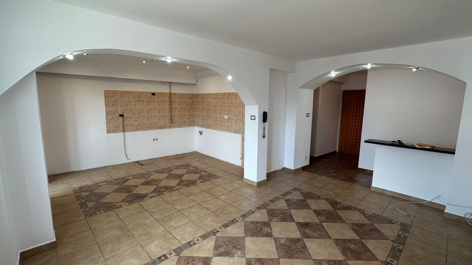 Apartament 3 Camere | 65MP | Etajul 1 - Poză 2