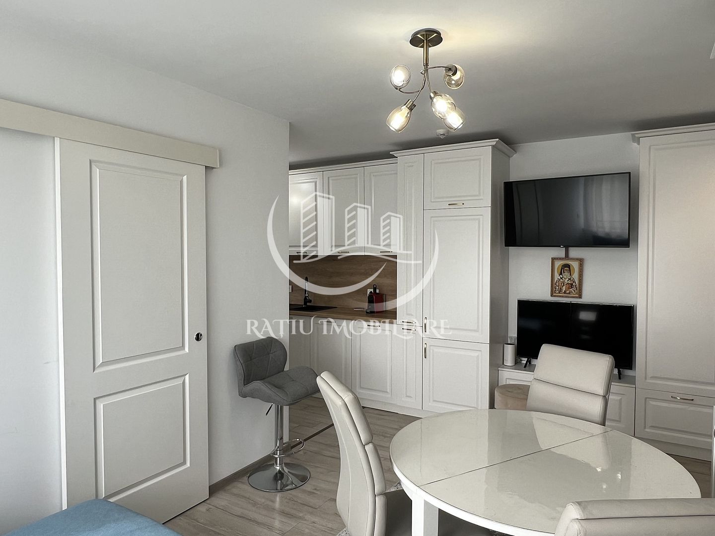 Apartament cu 2 camere | Parcare Supraterana | Nufarul | Oradea - Poză 3