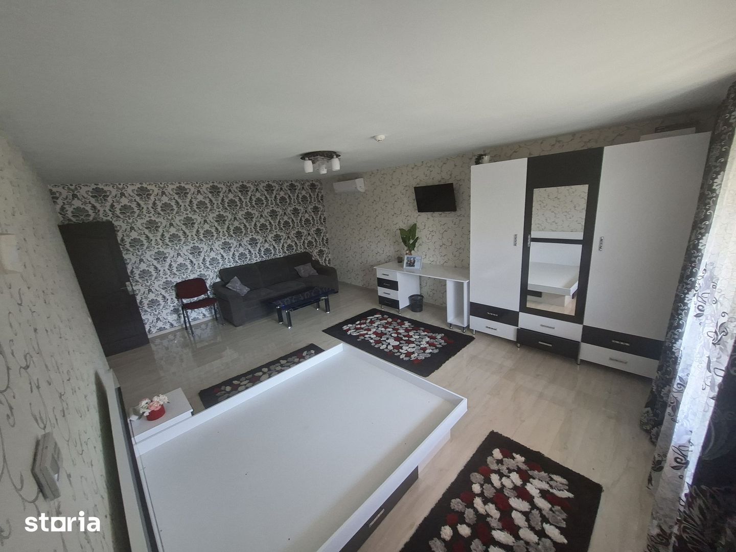 Casă de vânzare în Pipera - 5 camere, ideală pentru familie - Poză 15