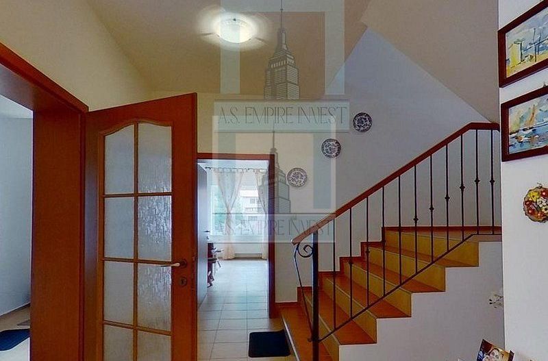 Vilă deosebită cu 6 camere în zona Şchei, Braşov - Poză 11