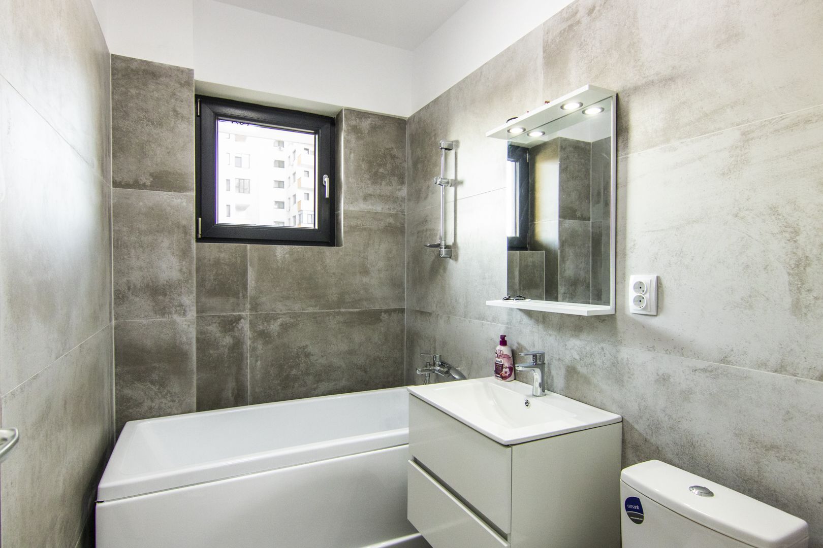 2 Camere, BUCATARIE INCHISA, balcon, mobilat/utilat, 5 minute Metrou, bloc nou - Poză 7