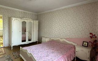 Vânzare, apartament la sol, 3 camere, strada Eugen Coca, Buiucani - Poză 1