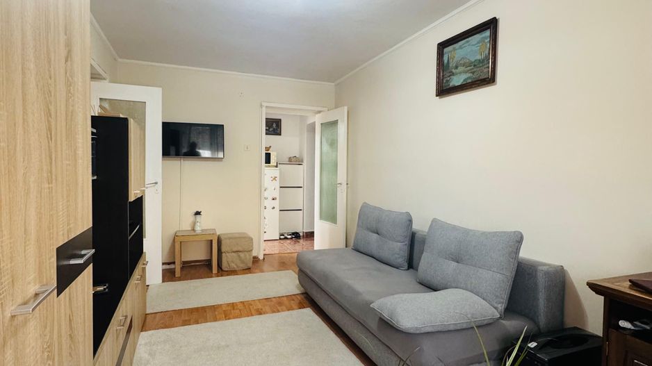 Apartament 2 camere etaj 3 Velenta - Poză 1
