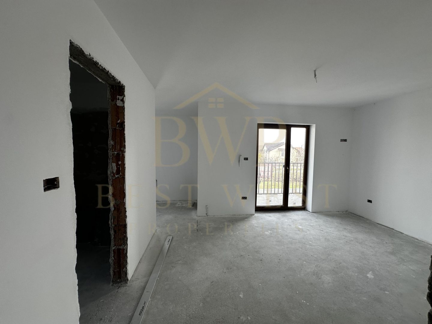 Duplex, 4 dormitoare, Mosnita, drum asfaltat, toate utilitățile - Poză 6