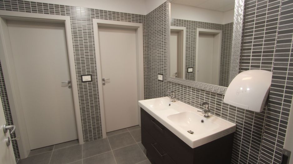 Spatiu birouri E+M - 205mp - zona L. Rebreanu - Poză 8