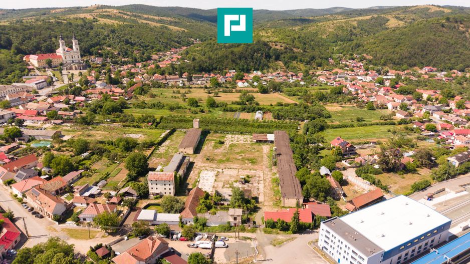 Spațiu industrial cu Teren 13.072 mp în Lipova - Poză 3