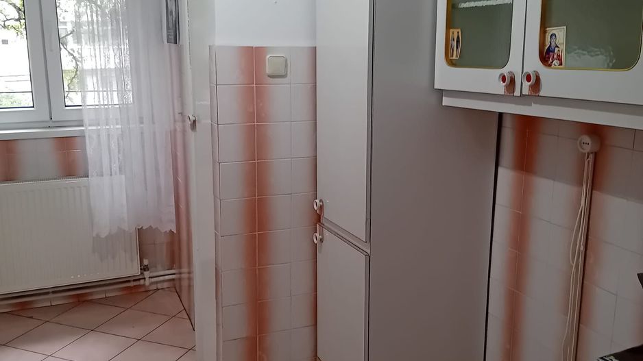 Apartament 3 camere decomandat 68 mp Galati zona IREG - Poză 6