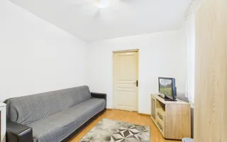 Două case locuibile, cu teren de 149 mp, Vitan, Mihai Bravu - Poză 12