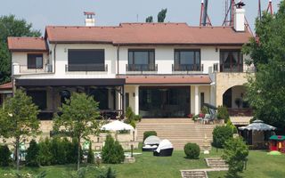 SNAGOV | VILA DE LUX CU 90M DESCHIDERE LA LAC | POZITIE EXCEPTIONALA - Poză 20