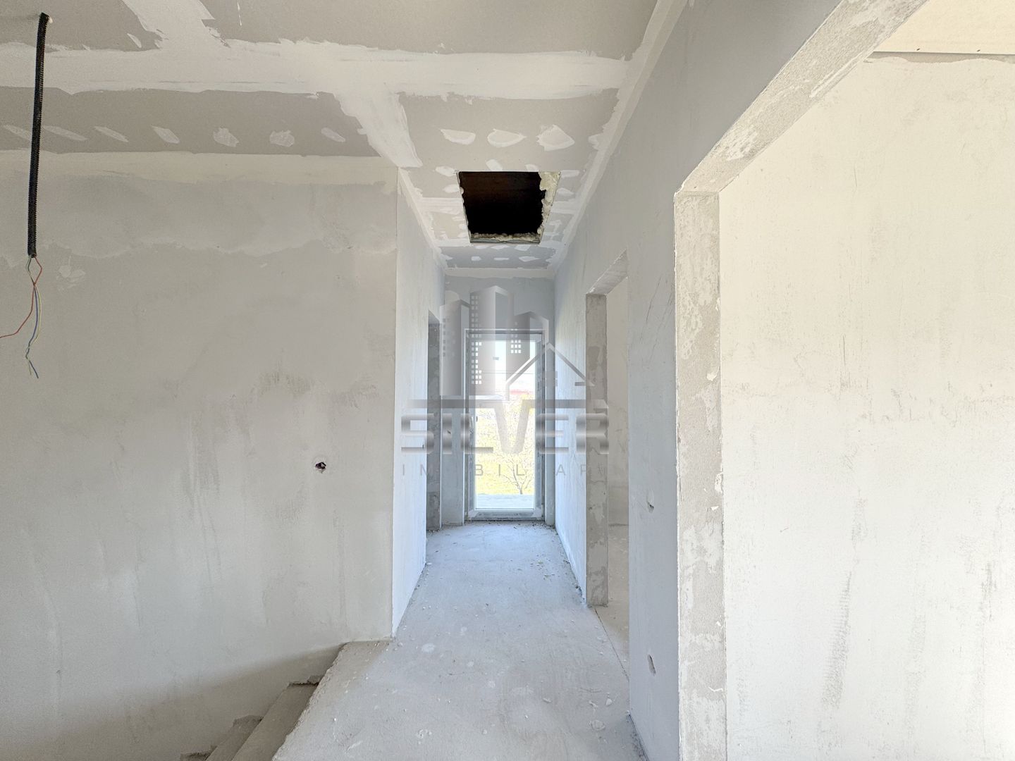 Case  tip duplex in zona centrala Gilau. - Poză 18